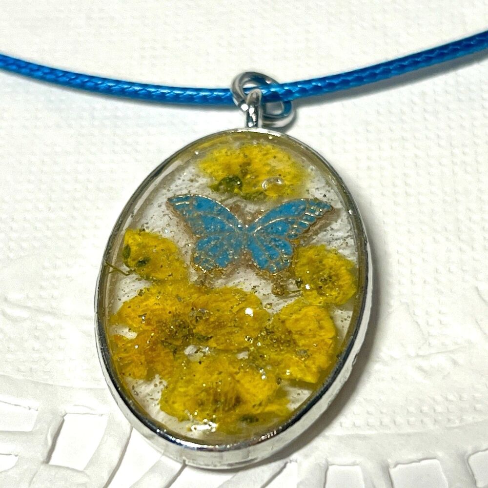 Handmade Resin Necklace Butterfly Charm With Real Pressed Flowers 18" Waxed Cord - Picture 2 of 7